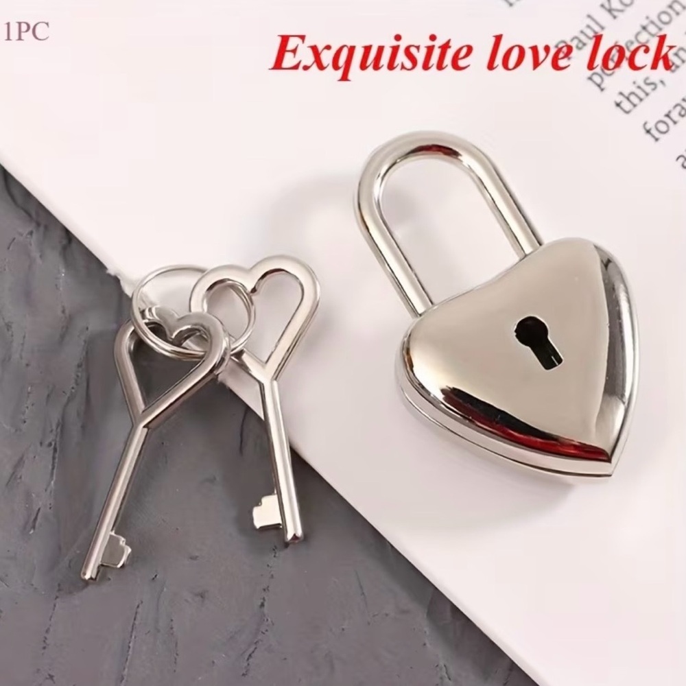Brand New Exquisite Love Lock, Heart-Shaped Padlock